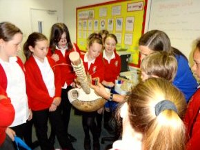 Pippa demonstrates the kora