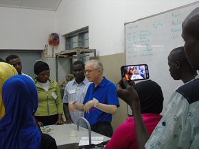 Bob demonstrating an experiment<br>to student teachers