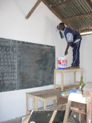 volunteers painting the walls (2)