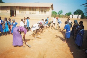 everyone helps filling the trench