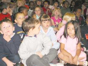 more children of Gallions Mount School