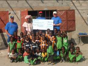 Nick, Tim and Kemo at Saloum Nursery with 5000 cheque