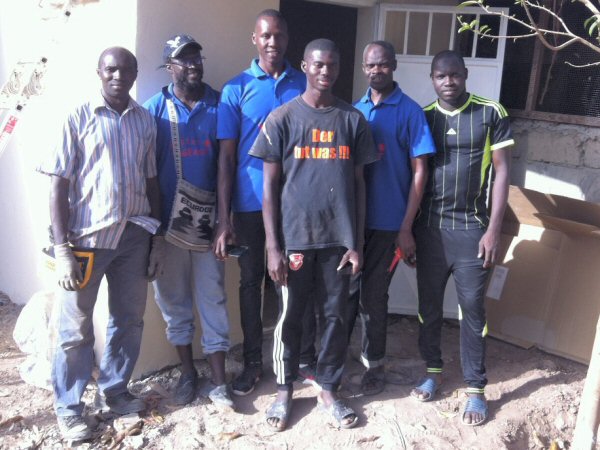 the 'extended' family (Faks on the left, Abdoulie, Yankuba and Wandifa in the blue Pageant shirts)