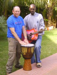 Tim & Oumar, guitar & drum swap